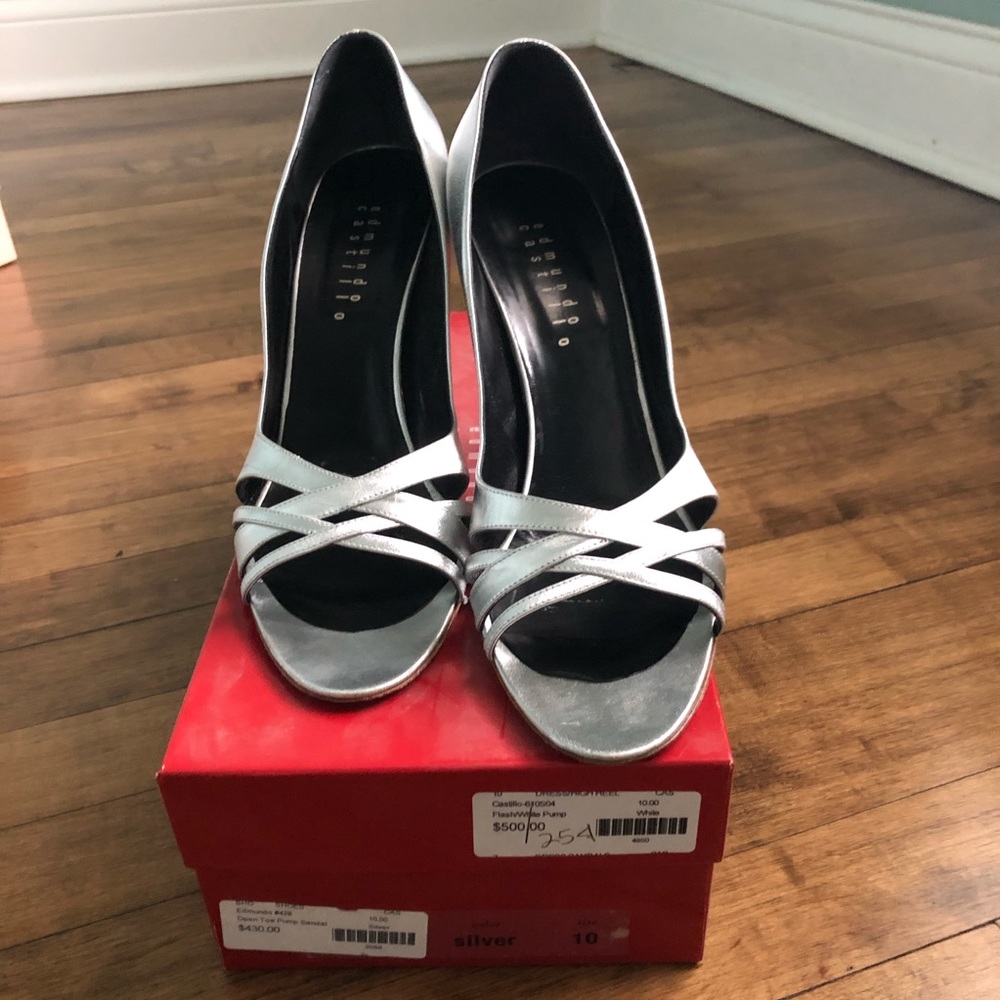 Edmundo Castillo silver heels size 40